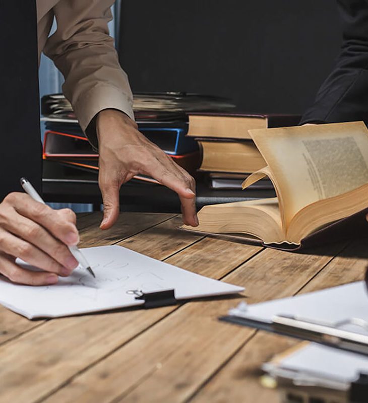 السلطة القانونية Power Legal